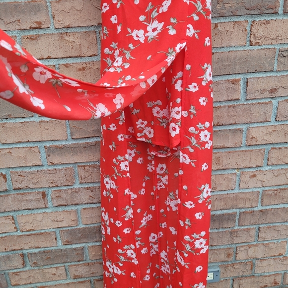 Solaris Style Maxi Dress With Shorts - Picture 13 of 16